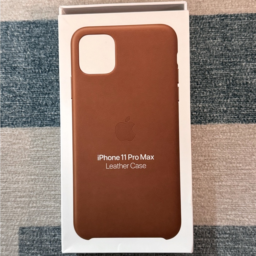 Apple Phone Case 🤍
